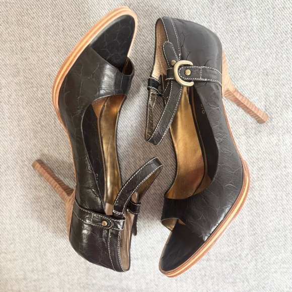 Nine West Studio Black Leather Peep Toe Heels Size 8 Mary Jane Pumps - Picture 10 of 14